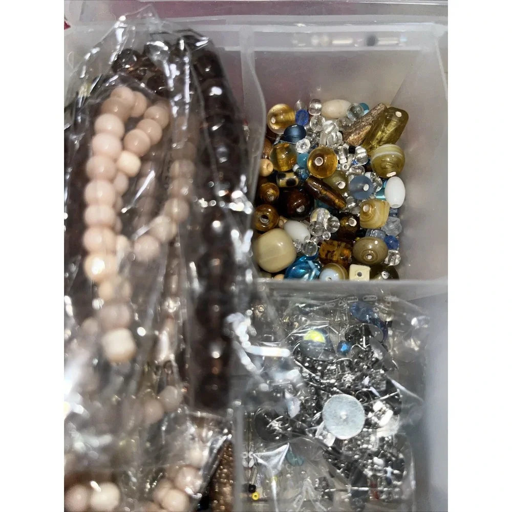 Seed Beads Lot , Findings , Turquoise Beads , Chains And‎ Divided Container
